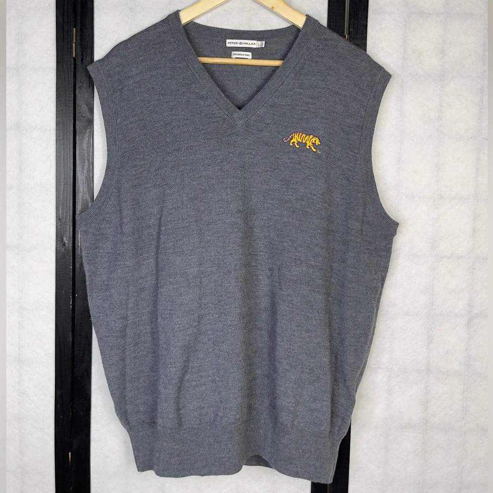 Peter Miller Men’s 100% merino wool Vest. Size: L
